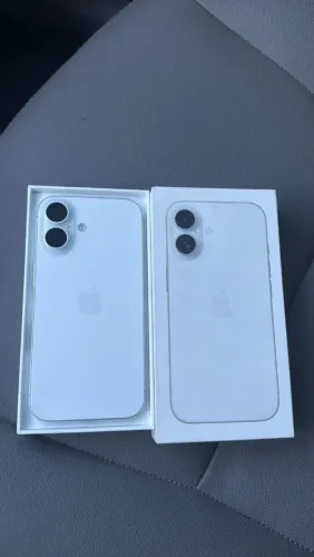 iPhone 16