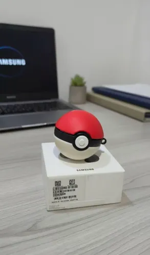Samsung Galaxy Buds FE - Leve Chiado Lado Direito (Case e Lado Esquerdo Perfeitos)
