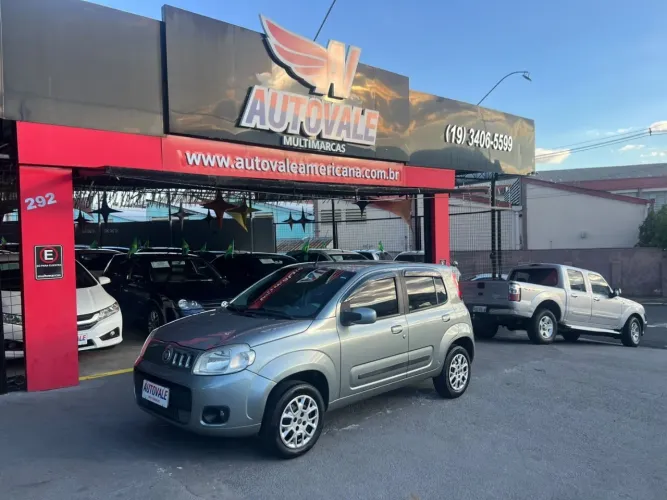Fiat Uno Attractive 1.4 EVO Fire Flex 8V 4P 2011