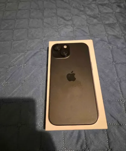 iPhone 15 128GB