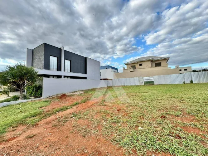 Terreno à venda, - Condomínio Portal dos Pinheiros - Itapetininga/SP.