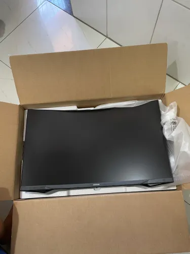 Monitor Samsung Odyssey G5 32 Pol 165Hz