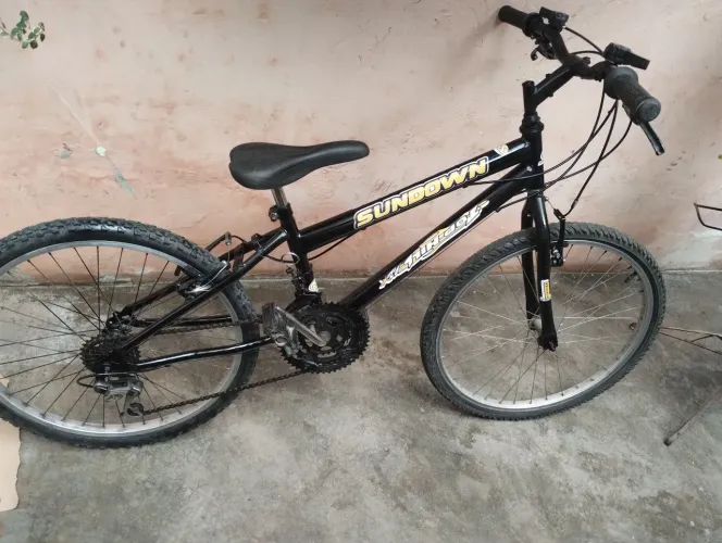 Bike aro 24 com marchas reformada em boas condições.