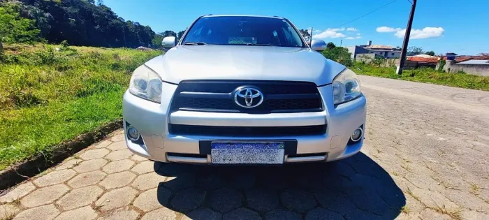 Toyota RAV4 2.4 4X2 16V 170cv Aut. 2011