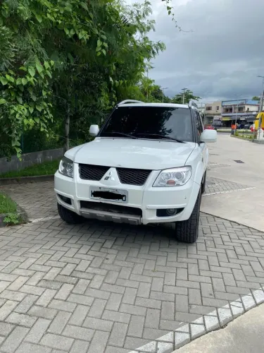 Mitsubishi Pajero TR4 2.0 Flex 16V 4X2 Aut. 2015
