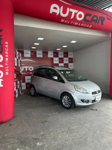 Fiat Idea Attractive 1.4 Fire Flex 8V 5P 2013