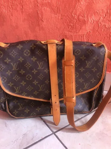 Bolsa Louis Vuitton Saumur GM