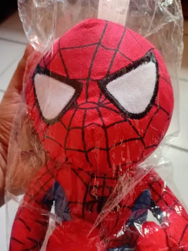 Pelúcia do homem aranha