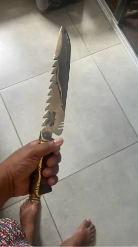 Faca Artesanal com ouro 
