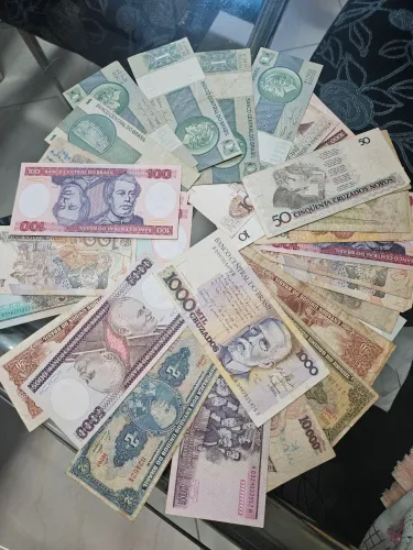 Lote de Notas Antigas Cruzeiros e Cruzados - Coleção Completa