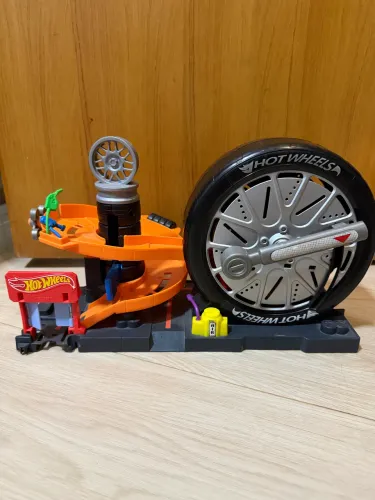 Pista Hot Wheels City Super Spin Tire Shop - Oficina de Pneus