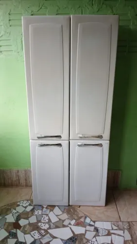 Vendo esse paneleiro de parede