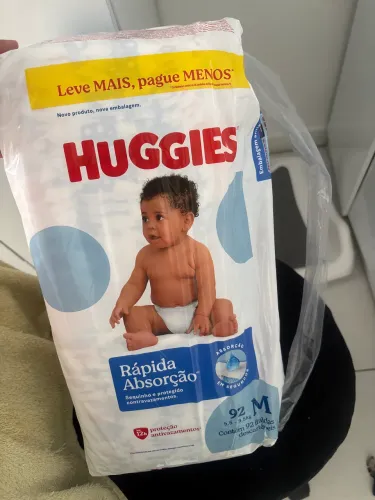 Fralda Huggies M 92 unidades