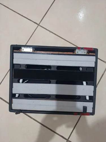Pedalboard Com Parte elétrica e Bag acolchoada