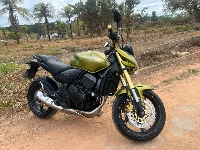 Vendo ou troco HORNET 600 2011