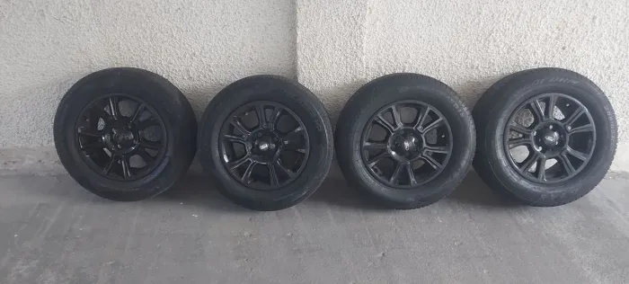 Jogo com 5 aros 15 4x108 ford