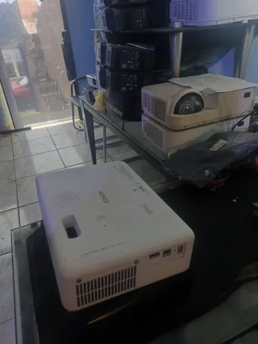 Projetor Epson cow01 alta resolução e lumens