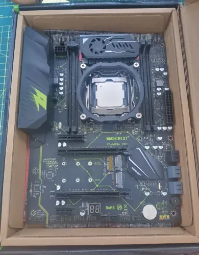 X99 MR9A PRO + 2667 V4