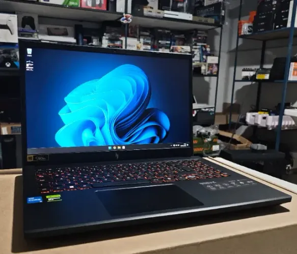 Note Acer Nitro V15 i5 13420H, RTX 4050 6GB, 16GB DDR5, M2 NVME 512GB, novo, aceito cartao