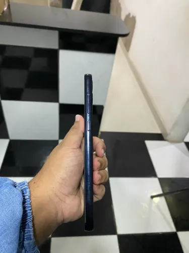 Samsung A06 impecável