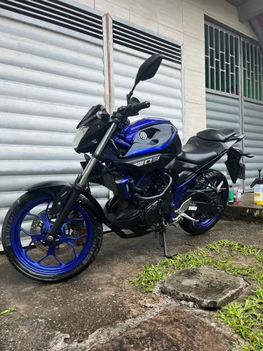 MT03 Azul e Preta