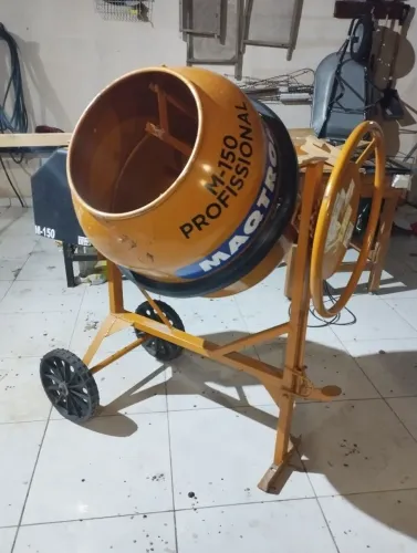 Betoneira 150 litros com motor de 1/2 cv