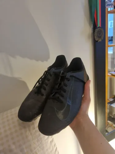 Chuteira nike mercurial Society 41/42