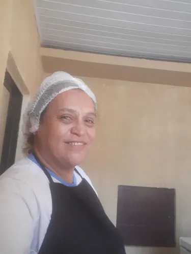 Cozinheira babá doméstica