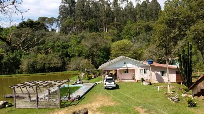 Chácara para Venda, Quitandinha / PR, bairro Pangaré, 5 dormitórios, sendo 2 suítes, 4 ban