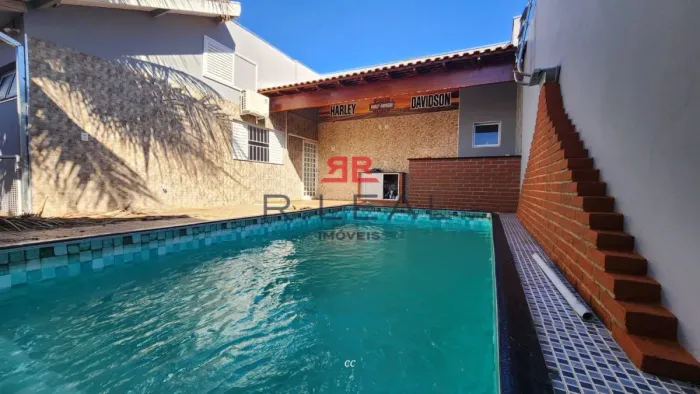 Casa com piscina