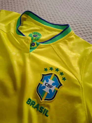 Camisa Oficial Brasil - Feminina - Tam. M