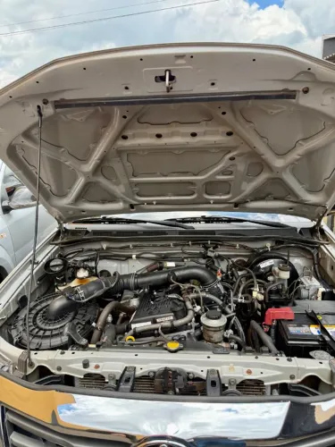 Toyota Hilux CD SRV 4X4 2.7 Flex 16V Aut. 2012
