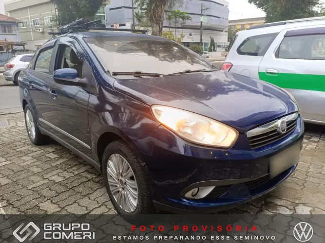 Fiat Siena Essence 1.6 Flex 16V 4P 2013