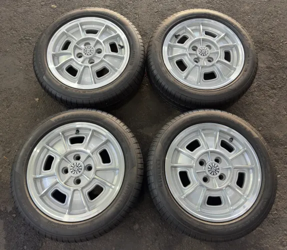 Rodas Dragster aro 15 furacão 4x100 pneus Pirelle 
