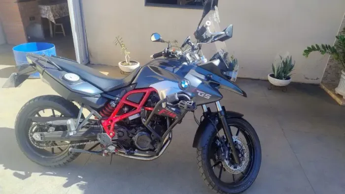 BMW F 700 GS - Excelente Estado de Conservação