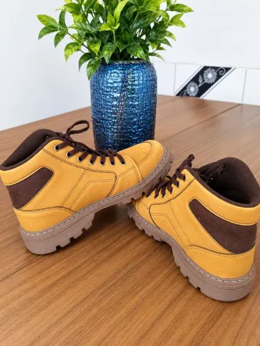 Bota Coturno