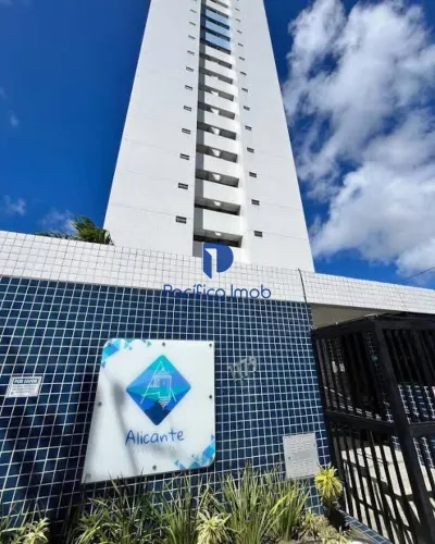 Apartamento Para Alugar com 2 quartos 1 suítes no bairro Barro Duro em Maceió