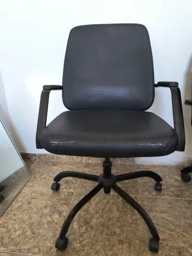 Cadeira escritóriode couro para obesos( extra G)