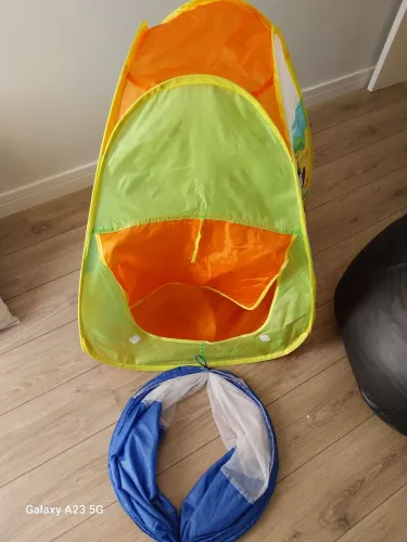 Barraca infantil com tunel