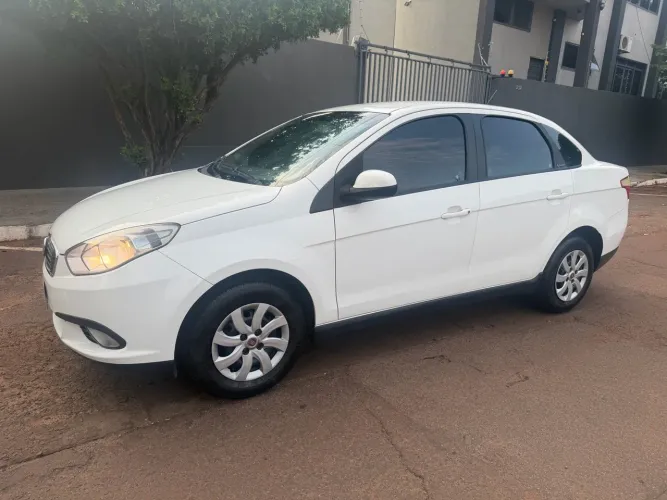 Fiat Grand Siena Attractive 1.0 Flex 8V 4P 2018