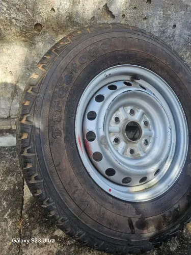 Roda aro 16 / LT 245/ 70 estepe 