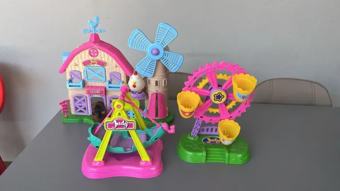 Kit fazendinha + parque diversões Judy