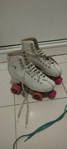 Patins quad Traxart 36/37 com detalhes + patins sou luna 34