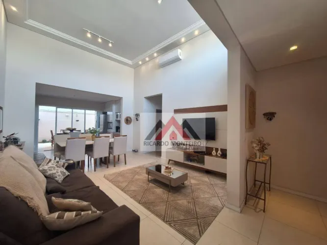 Casa com 3 dormitórios à venda, 159 m² por R$ 890.000,00 - Condomínio Residencial e Comerc