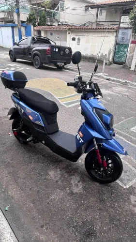 Jet 1000