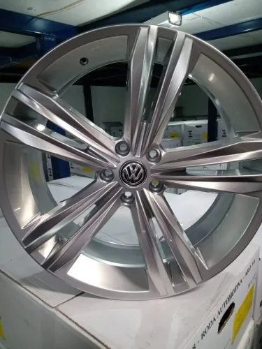 Rodas Tiguan aro 20 5x112 - R$ 5.490,00