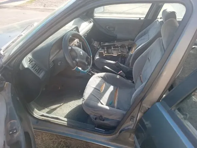 Peugeot 306 Passion Sedan 1.8 16V 1999