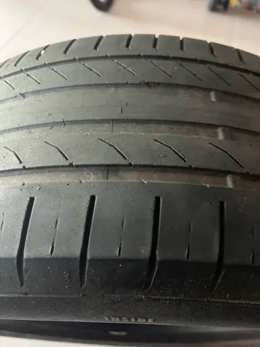 Pneu 255/55-19 Continental 
