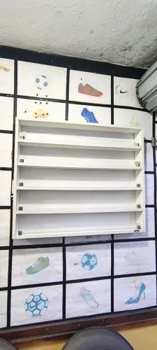 Expositor para esmaltes em MDF com acrílico