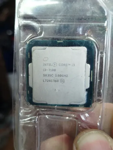 Processador Intel Cori i3 7100 - SR35C - 3.90GHZ